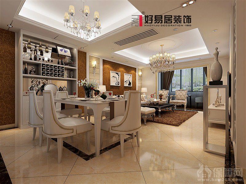 本案户型有较大的可塑性，充分利用入户花园及大阳台的