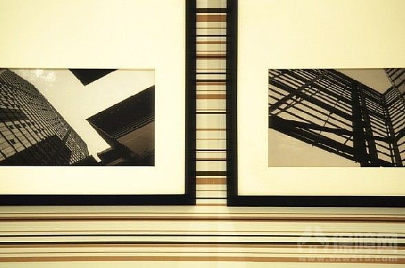 现代简约风格装修图所有的元素都在围绕“线”而扩展：