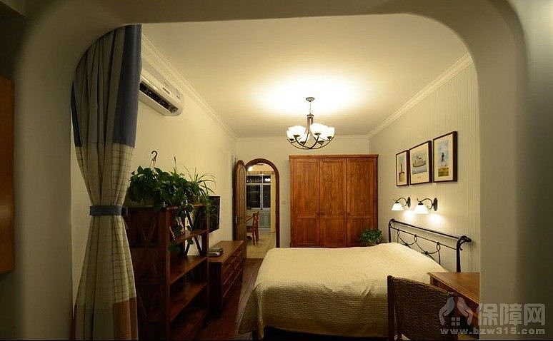 房子建筑面积才60平方米，但是‘巧取豪夺’的也弄出