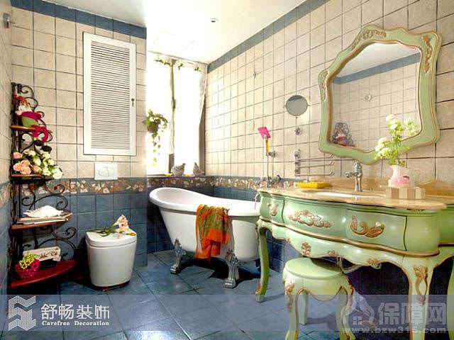 作为中小户型，一物多用、虚实结合是比较好的提升手法