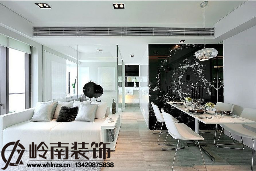 这个设计中最值得学习的就是对小空间的创造性拓展，其