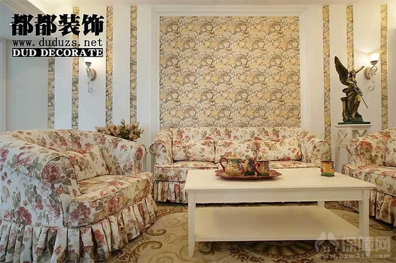 现代建筑主要以钢筋水泥为支撑的现代都市建筑，其外观