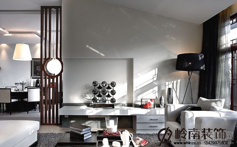  完全不同于一般新中式的设计作品，大量运用黑白灰进