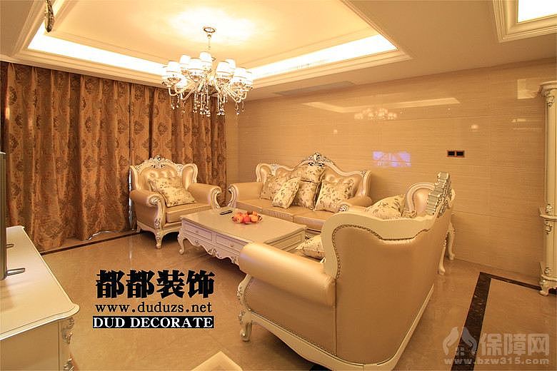 本案例是以简欧风格为基调 结合业主对生活起居上的特