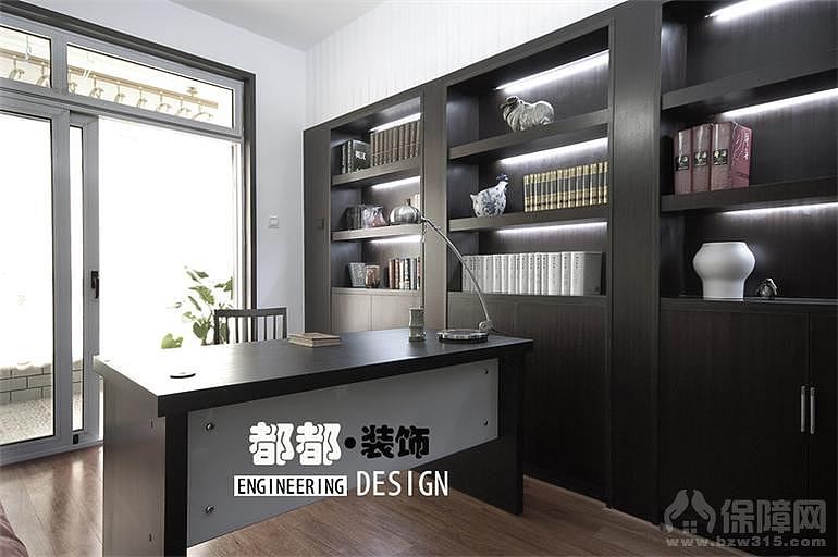 本案为简约风格，业主是一名作者，通过沟通，我们知道