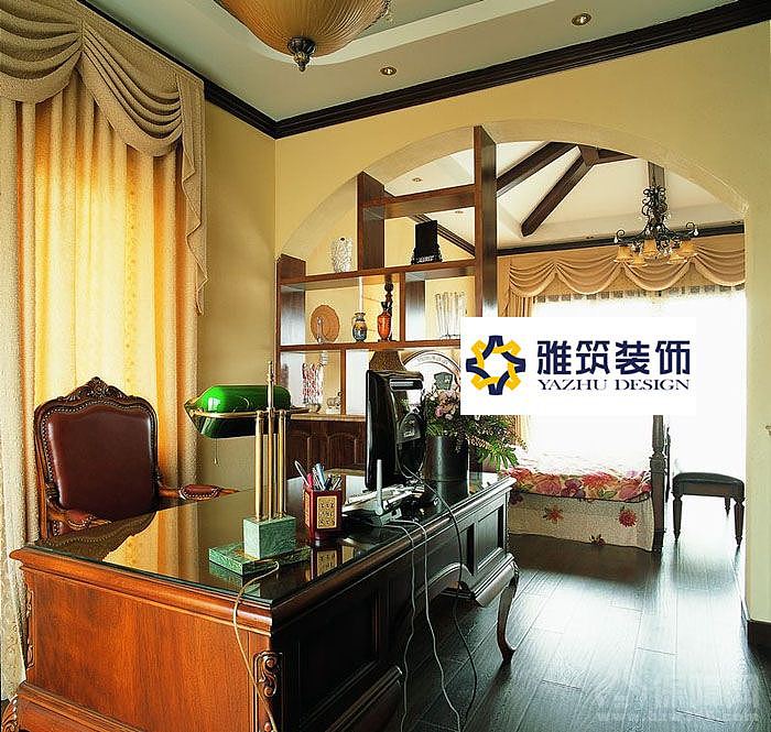 非常正宗的欧式风格，配以少许中式的木结构房顶和装饰