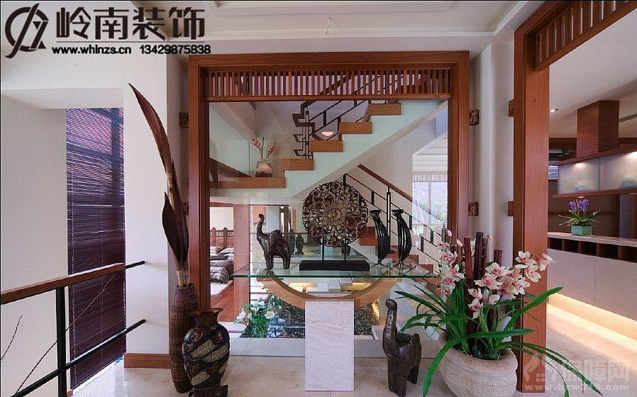 风格统一而和谐，东南亚风格在二楼房间及客厅等地方精