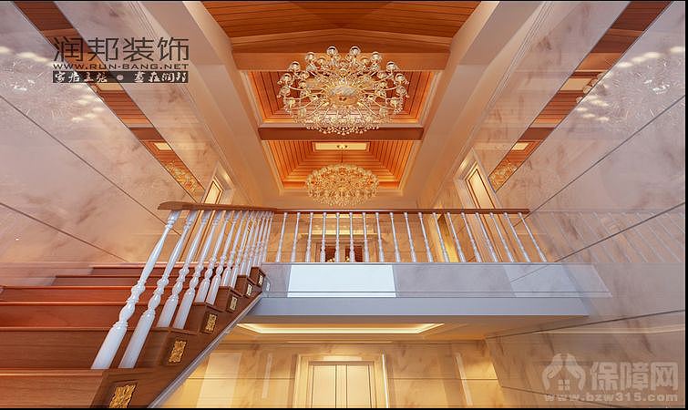 湖玺庄园-欧式 本案例实用面积约为725平米，欧式